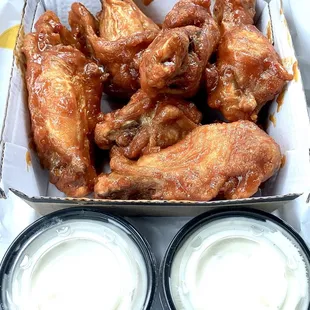 Golden fire wings w/ bleu cheese