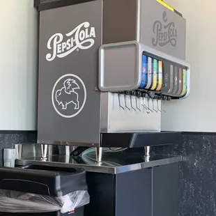 Fountain drink station