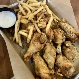 bbq wings, chicken, chicken wings, chicken wings and fried chicken, food, fried chicken, bbq chicken, fried chicken wings, poultry