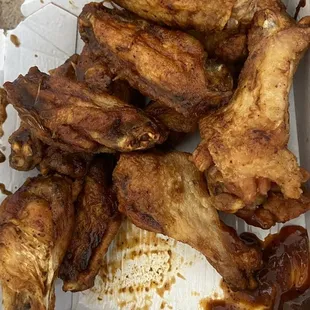 Tuesday isn't Bogo anymore but buy one get one 1/2 off=$19.99!!!  Where's my sauce??