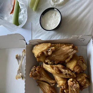 bbq chicken, chicken, poultry, bbq wings, chicken wings, fried chicken wings, fried chicken, chicken wings and fried chicken, food