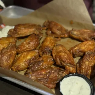 bbq chicken, fried chicken wings, bbq wings, fried chicken, chicken wings and fried chicken, chicken, chicken wings, poultry, food