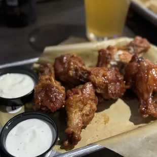 bbq chicken, fried chicken, chicken wings, chicken, bbq wings, fried chicken wings, food, poultry, chicken wings and fried chicken