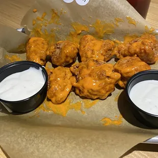 buffalo wings with ranched ranch dressing