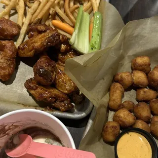 Regular Cheddar Cheese Curds