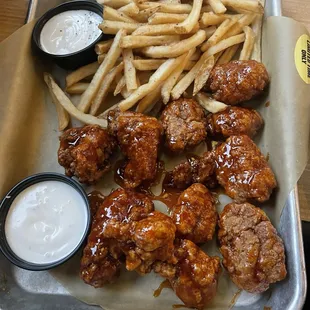 Went for the all you can eat boneless wings Mon and Weds. The sec round took over 45 min ended up leaving. They