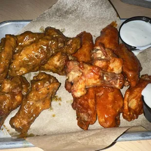fried chicken, chicken wings, bbq wings, chicken wings and fried chicken, fried chicken wings, chicken, poultry, food, bbq chicken