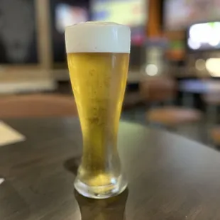 Stone Brewing Buenaveza Salt and Lime Lager - I'm digging this brewery