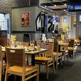 Filthy dining room. It was like this for over 30 minutes before an employee came and cleaned it up.