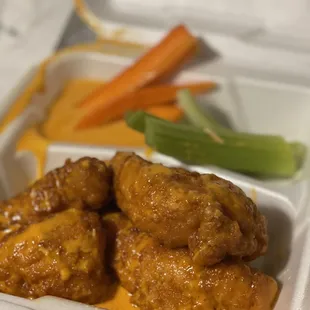 buffalo wings and carrots