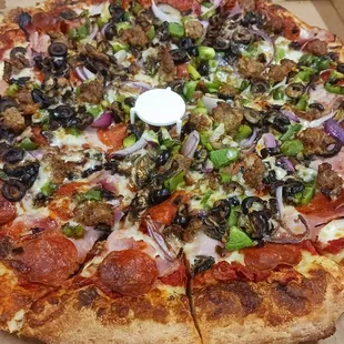 Buffalo special 16" for Pi Day 2023. Props to the delivery gal for braving this weather!