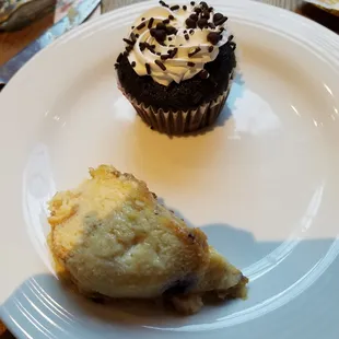 cupcakes, food, dessert