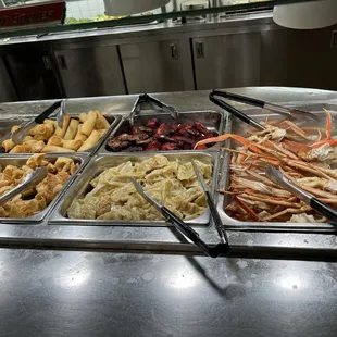 Crab legs &amp; other dishes