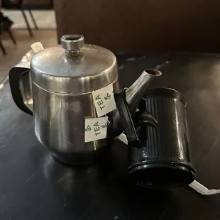 Hot teapot