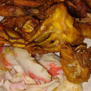 Crab meat w.cheese sauce, fried crabs &amp; fried fish