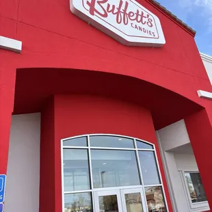 Buffet's storefront on Academy