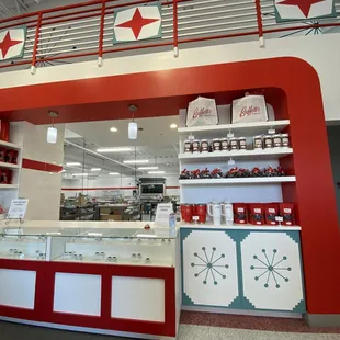 Buffett's branded gifts and a look into the kitchen