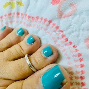 9 days after a $68 gel pedicure- all of my toe gel is chipping and lifting!