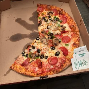Large 6 topping pizza