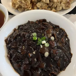 Jajangmyun and beef Tangsuyook