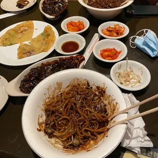 Jajangmeun and Spicy jajangmeun