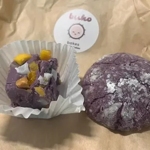 Halo Halo fudge was too sweet for me. And the Crinkle cookie was good. I need to try more types of this cookie