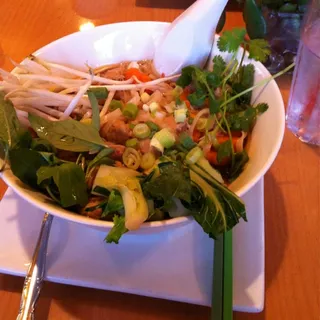 *Kuay Teow Reua (Thai Style Pho)(V)
