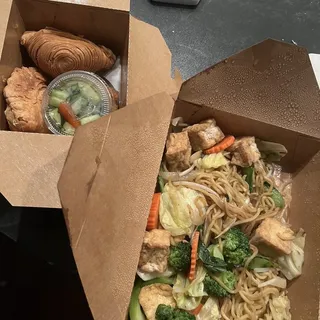 Chow Mein (Non Vegan)