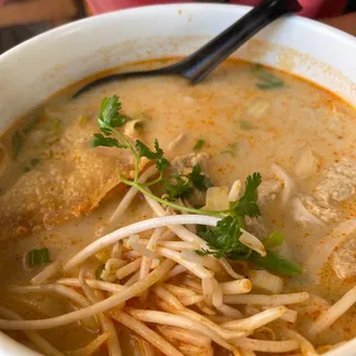 *Spicy Coconut Noodles Soup (V)(GFO)