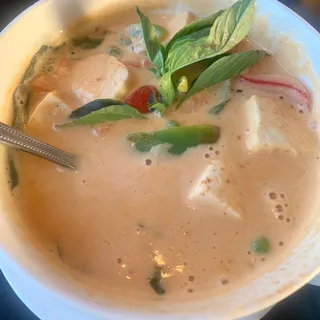 *Panaeng (Red Curry)(V)