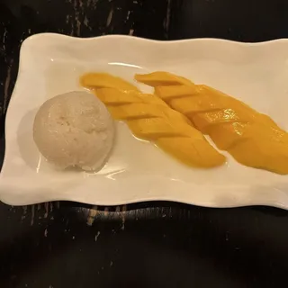 Mango with Sweet Sticky Rice (V)(GF)