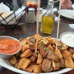 Patatas bravas