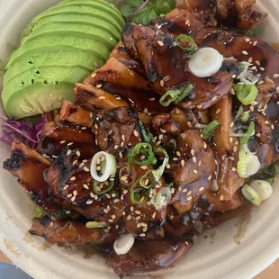 Lots of pork in a Korean sauce, avocado, all on a bed of green salad. There was plenty, even for a big-eater, and it was delicious