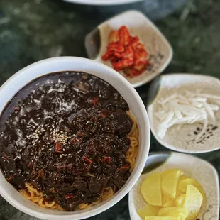 a bowl of bulgogi