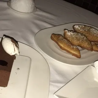 Waldorf Beignets