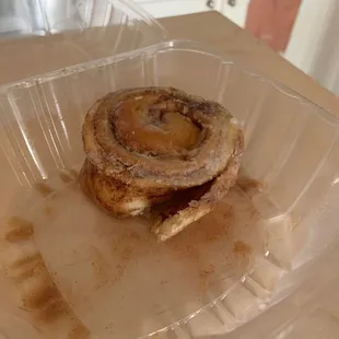 half eaten cinnamon bun, soooo goooood!