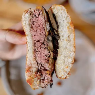 Make your own: Cheddar Cheeseburger with mushroom, medium   IG: Cereus_eats