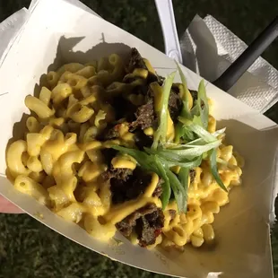 Philly cheesesteak Mac and cheese