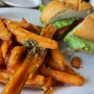 Hamburger with sweet potato fries.