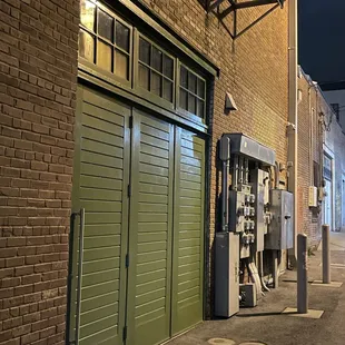 Front entrance - (no) signage - just the little bull over the door.