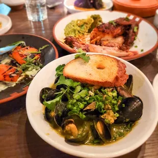 Mussels and Chroizo Verde @tsyriouseats on instagram