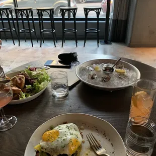 Loaded hashbrown, oysters