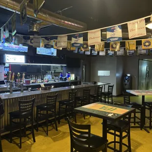 The Bulldog Bar &amp; Grill