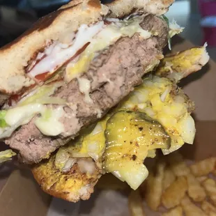 Classic bully with cheese &amp; all the toppings