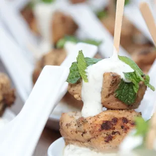 Greek Chicken Kabobs w/ Tzatziki Sauce