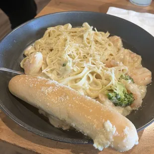 Shrimp Alfredo