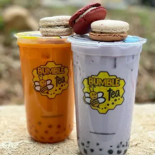 Tarp and Thai bubble tea with macarons