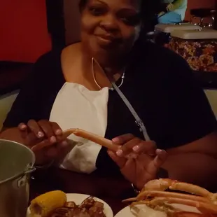 Professional crableg breaker