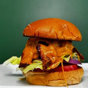 5 Mile Bistro
Cheddar Cheese, Fried Egg (Over Hard), Bacon, Lettuce, Tomato, Red Onion, B&amp;P Sauce
