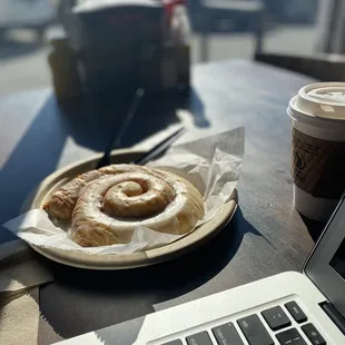 Vanilla Bean Cinnamon Bun